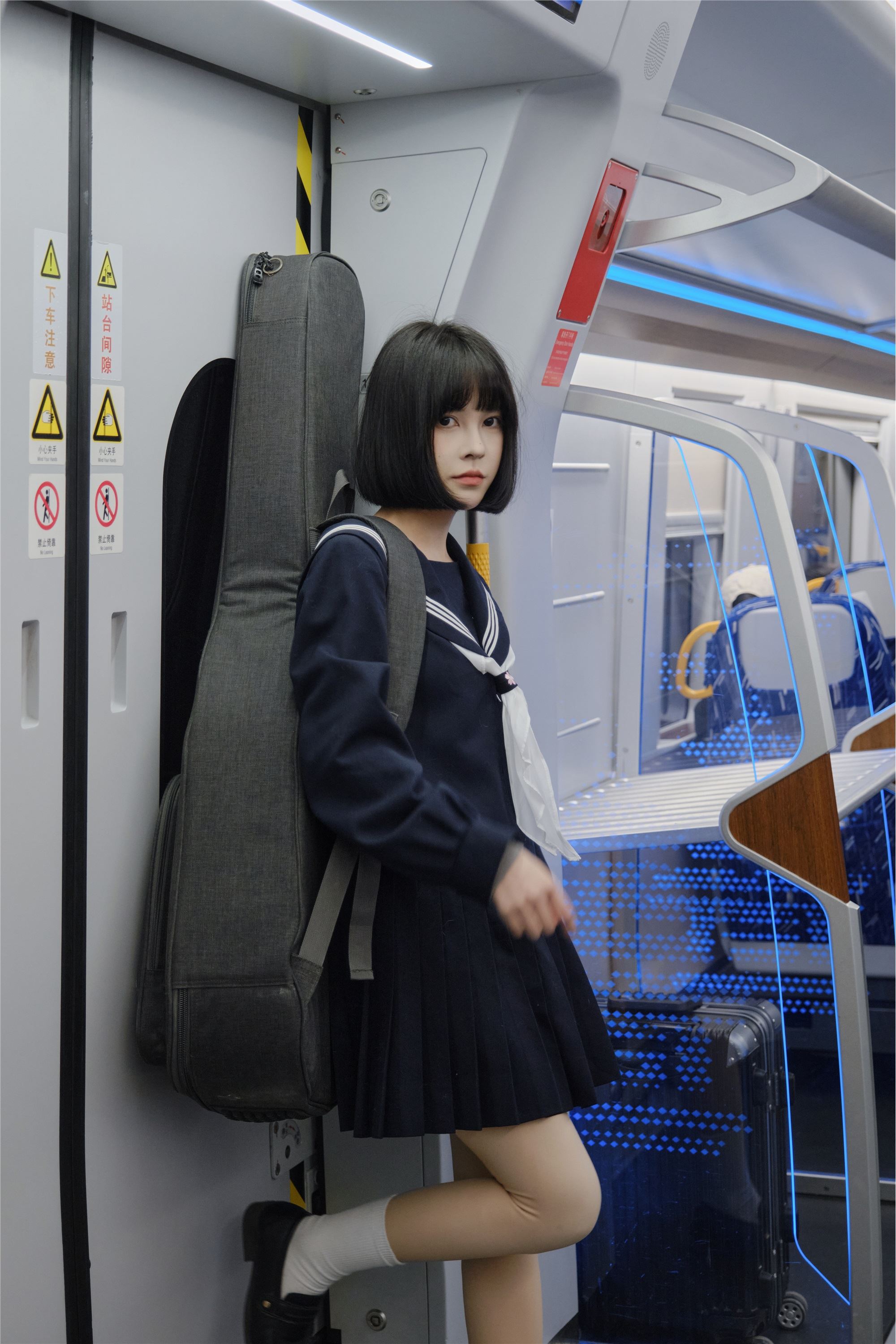 YITUYU艺图语 2025.02.07 列车jk 悲伤薯条555